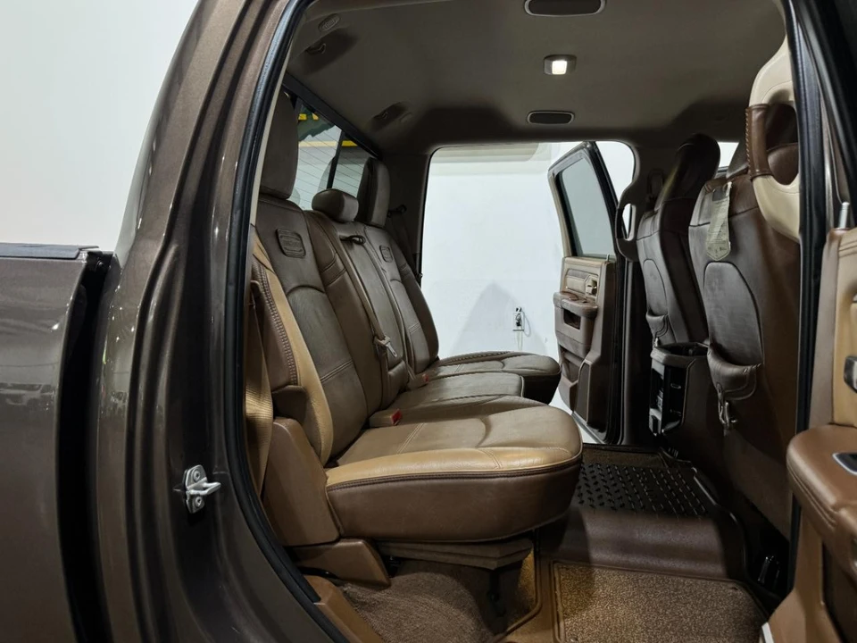 2020 Ram 2500 - Image 17 of 31