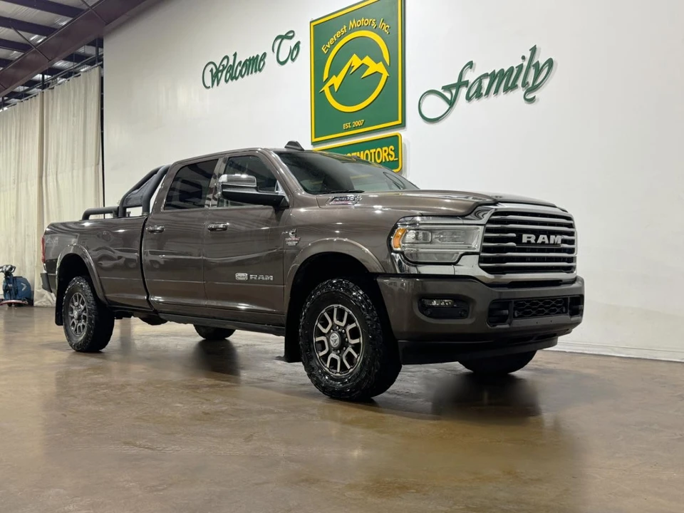 2020 Ram 2500 - Image 2 of 30