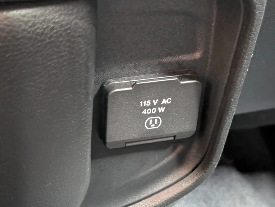 2020 Ram 2500 - Image 8 of 31