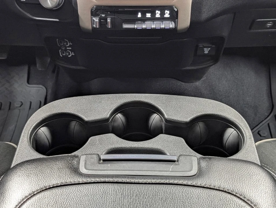 2020 Ram 2500 - Image 9 of 31