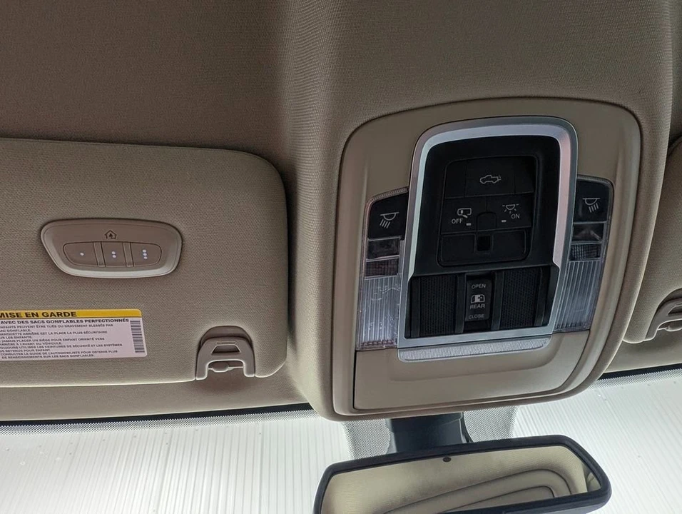2020 Ram 2500 - Image 10 of 31