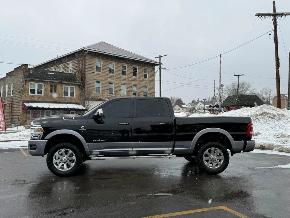 2020 Ram 2500 - Image 3 of 12