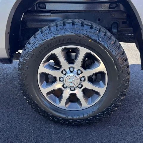 2020 Ram 2500 - Image 7 of 16