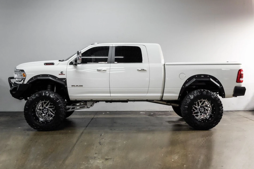 2020 Ram 2500 - Image 12 of 31