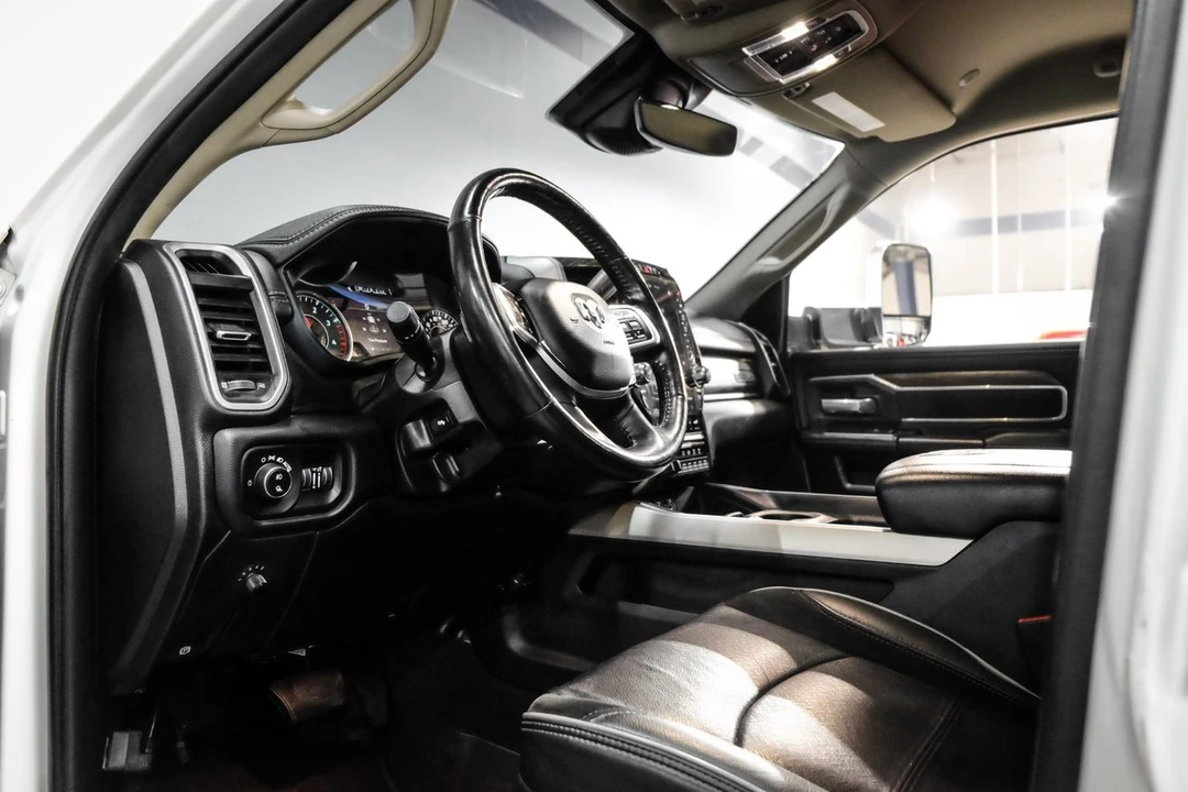 2020 Ram 2500 - Image 3 of 31