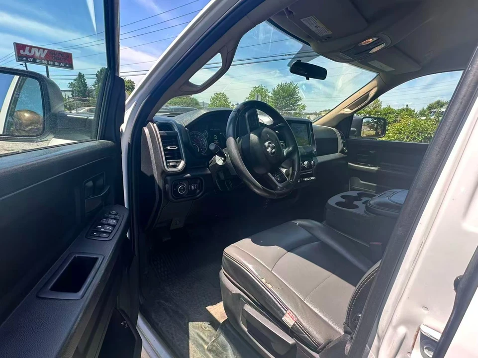 2020 Ram 2500 - Image 5 of 11