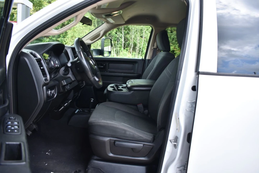2020 Ram 2500 - Image 10 of 21