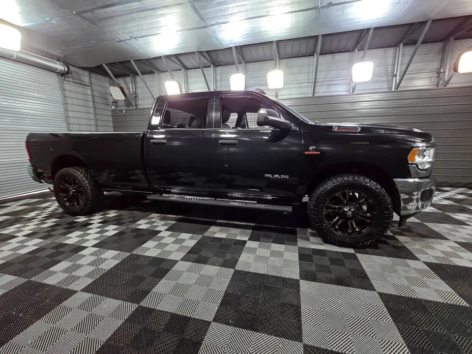 2020 Ram 2500 - Image 9 of 21