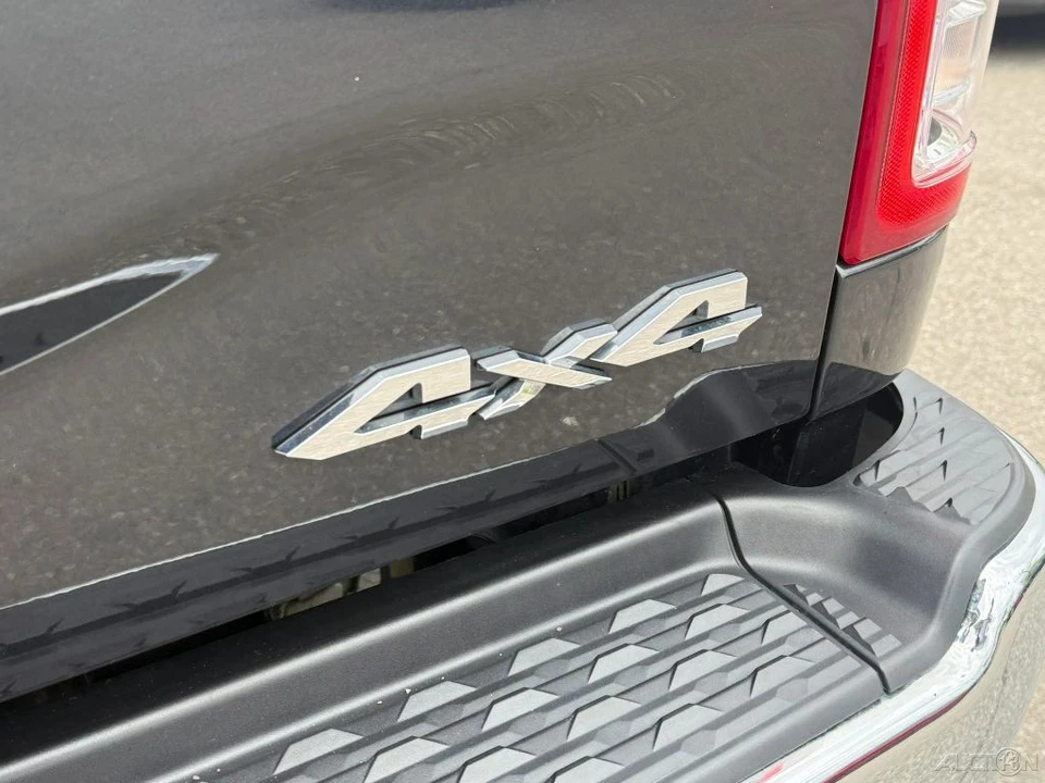 2020 Ram 2500 - Image 15 of 24