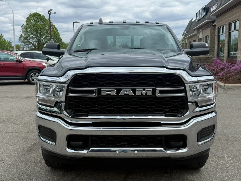 2020 Ram 2500 - Image 2 of 24