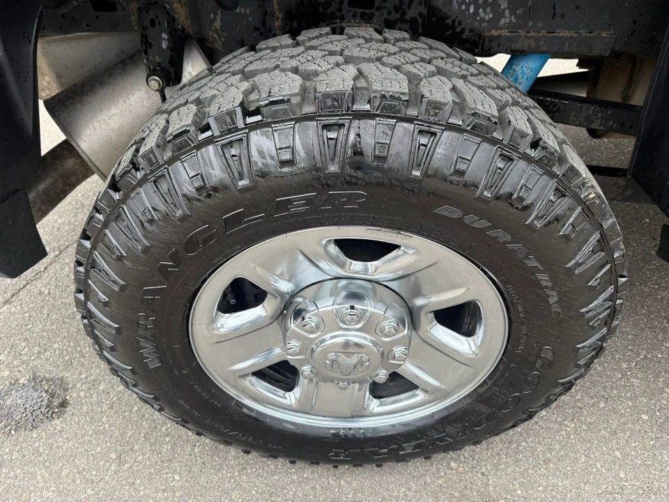 2020 Ram 2500 - Image 11 of 24