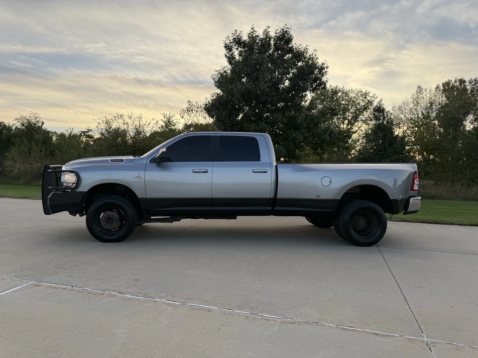 2020 Ram 3500 - Image 2 of 19