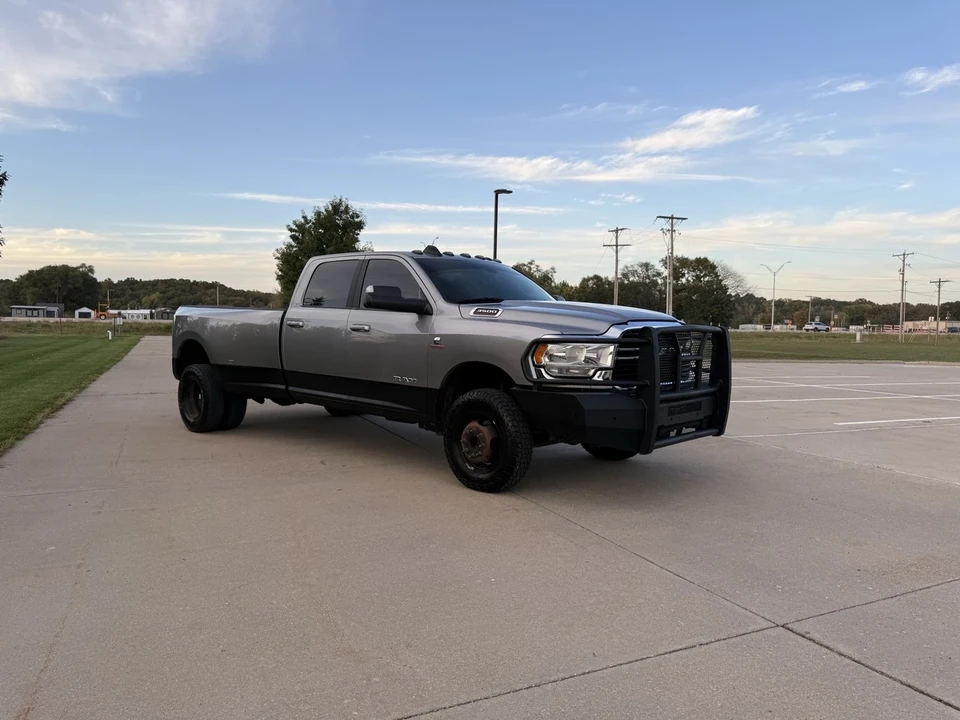 2020 Ram 3500 - Image 7 of 19