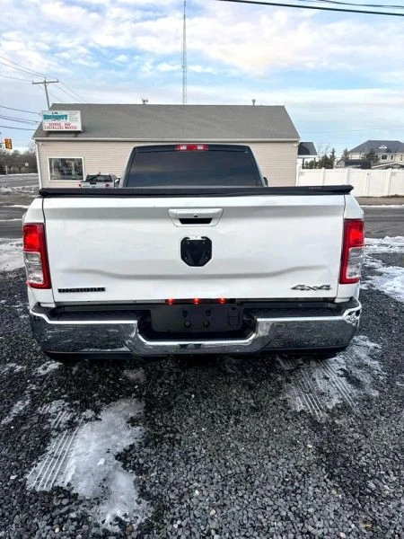 2020 Ram 3500 - Image 4 of 12