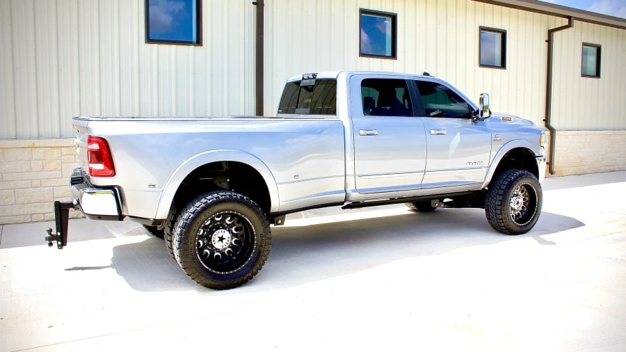 2020 Ram 3500 - Image 3 of 18