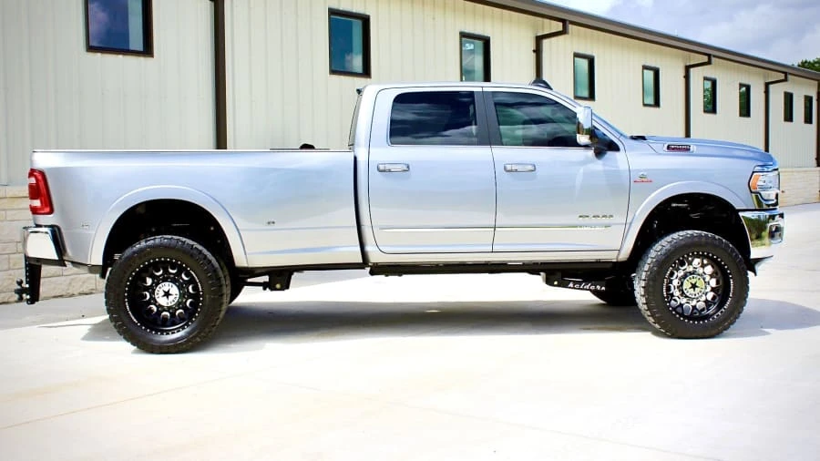 2020 Ram 3500 - Image 2 of 18
