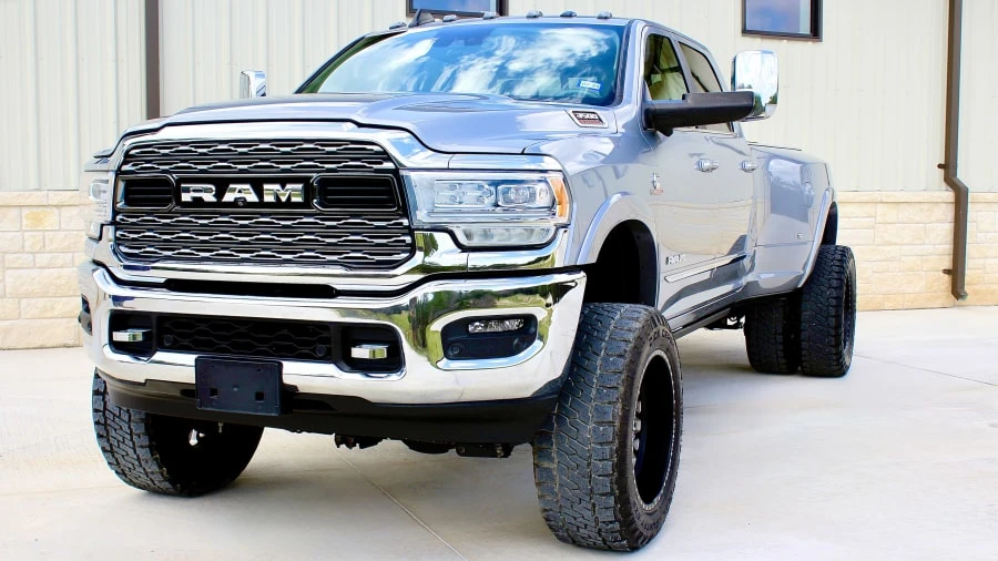 2020 Ram 3500 - Image 4 of 18