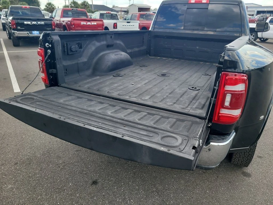 2020 Ram 3500 - Image 7 of 12