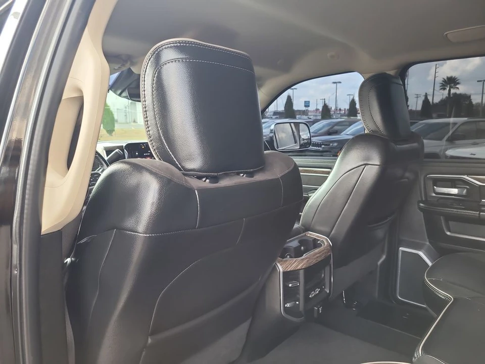 2020 Ram 3500 - Image 9 of 12