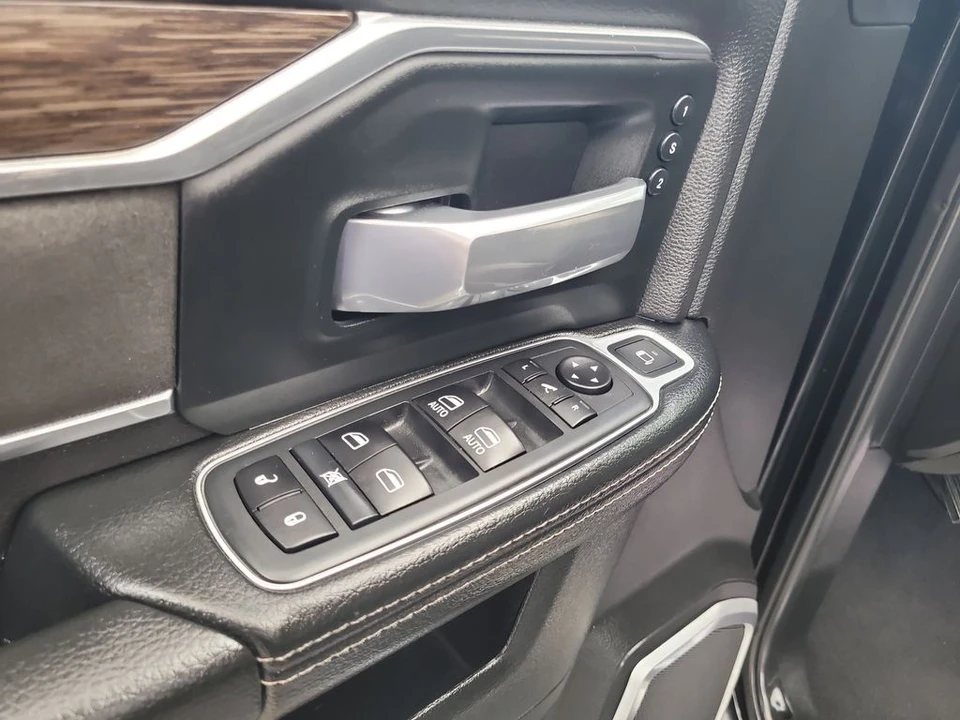 2020 Ram 3500 - Image 14 of 21