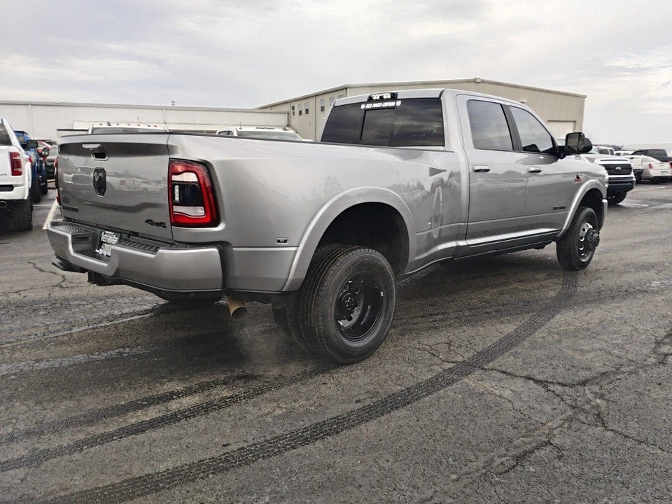 2020 Ram 3500 - Image 5 of 12
