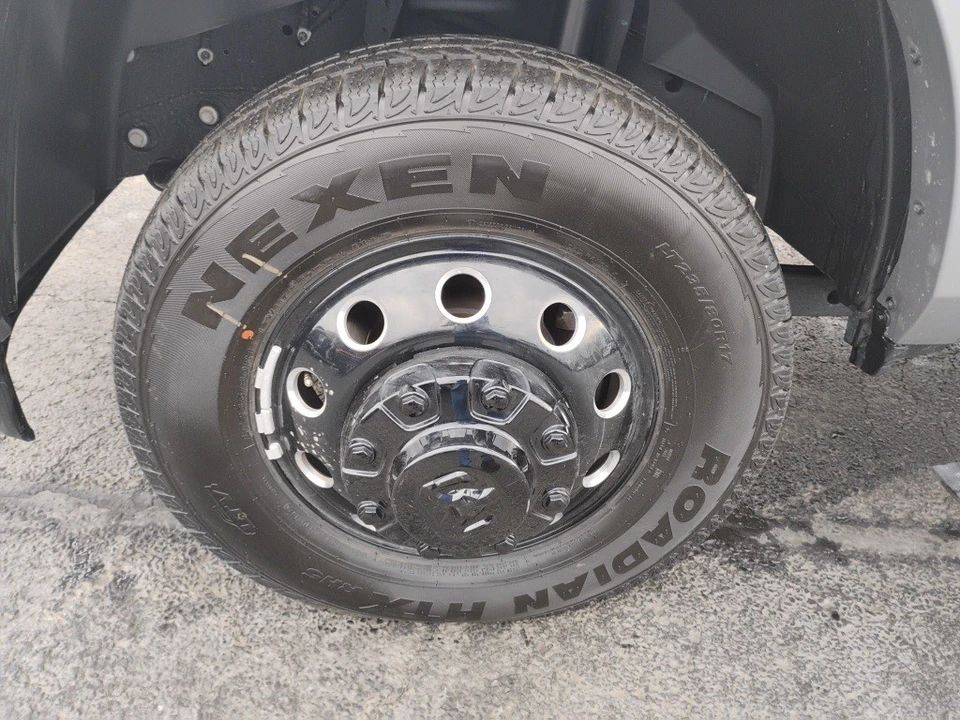 2020 Ram 3500 - Image 9 of 12