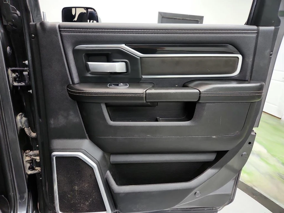 2020 Ram 3500 - Image 28 of 31