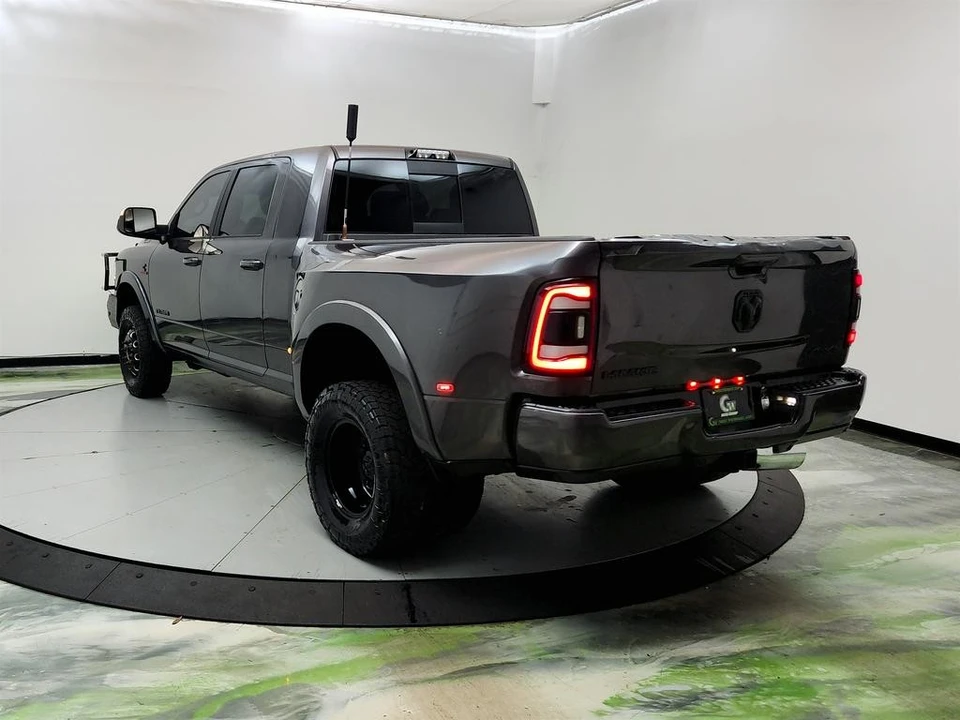 2020 Ram 3500 - Image 7 of 31
