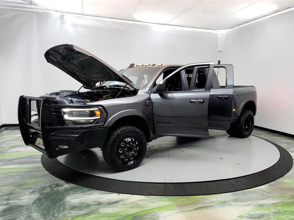 2020 Ram 3500 - Image 9 of 31