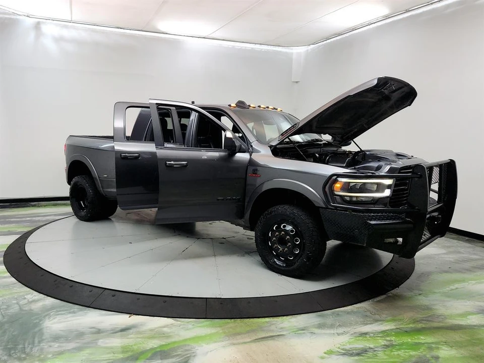 2020 Ram 3500 - Image 10 of 31