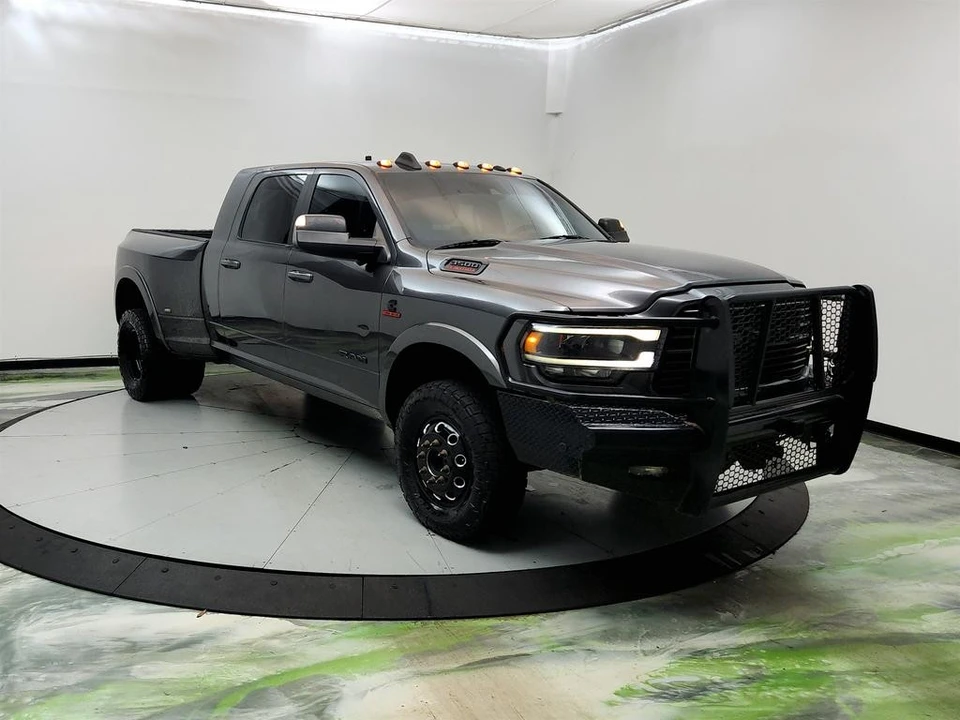 2020 Ram 3500 - Image 3 of 31