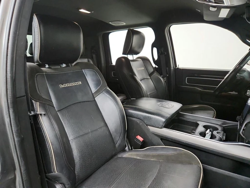 2020 Ram 3500 - Image 25 of 31