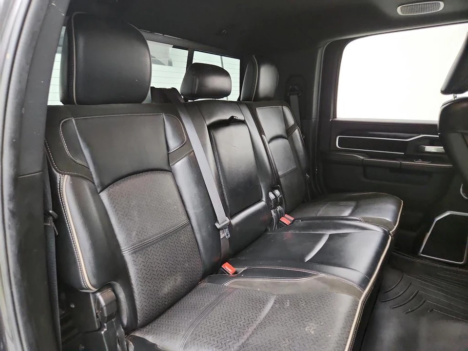 2020 Ram 3500 - Image 26 of 31
