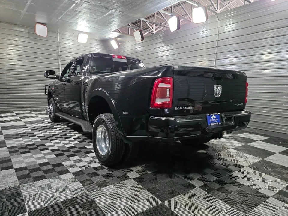 2020 Ram 3500 - Image 7 of 12