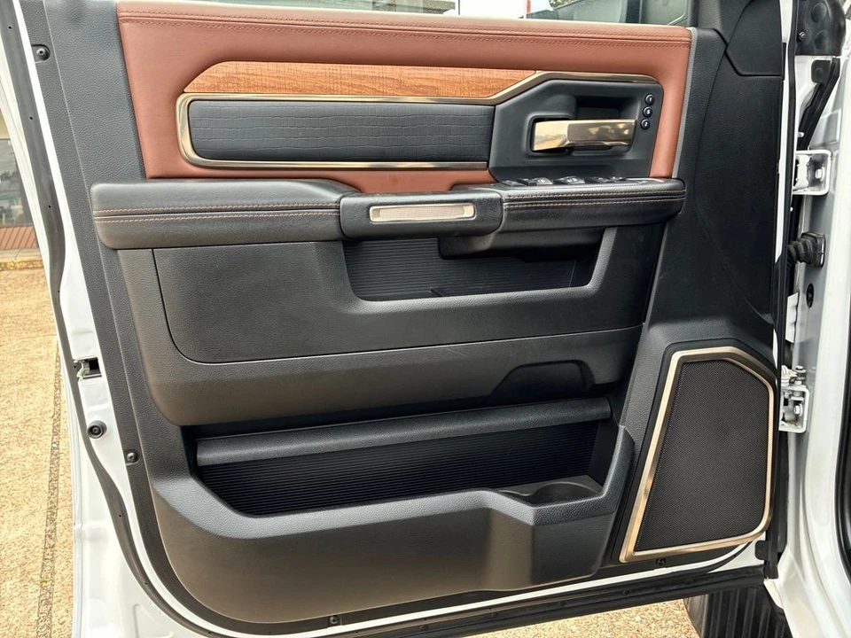 2020 Ram 3500 - Image 11 of 12