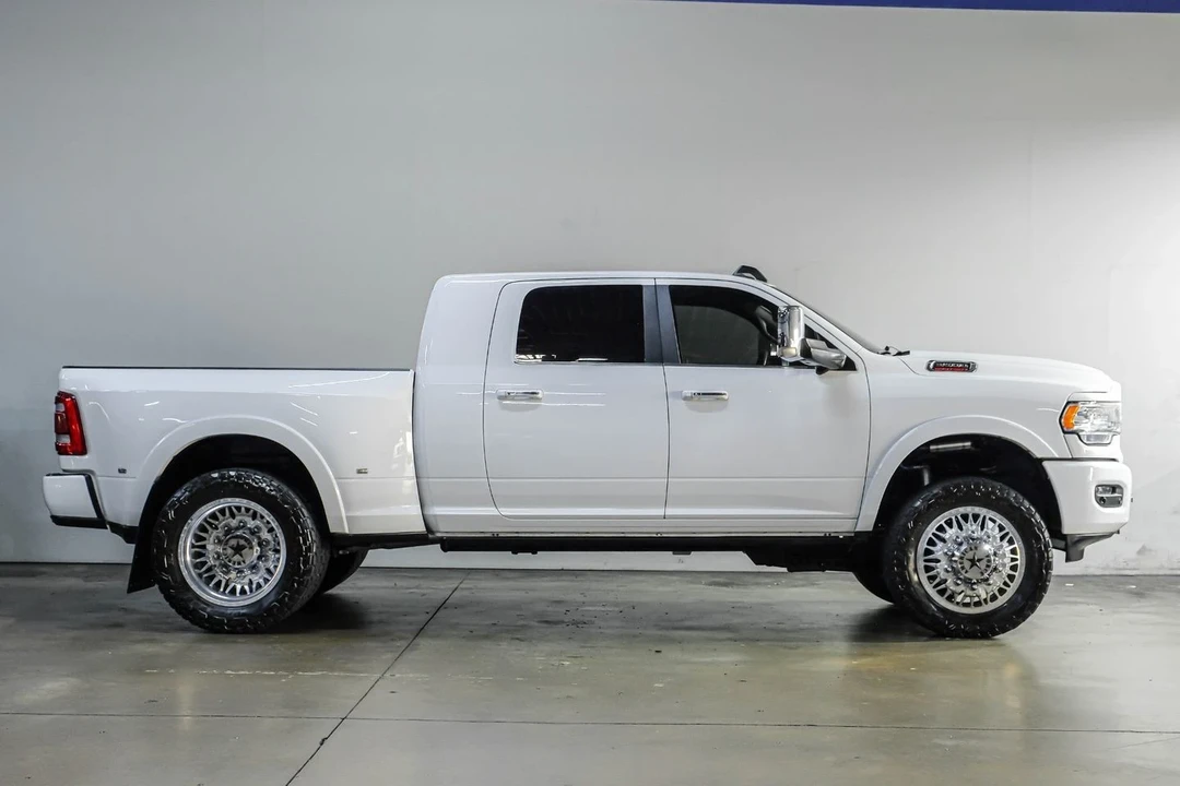 2020 Ram 3500 - Image 10 of 12