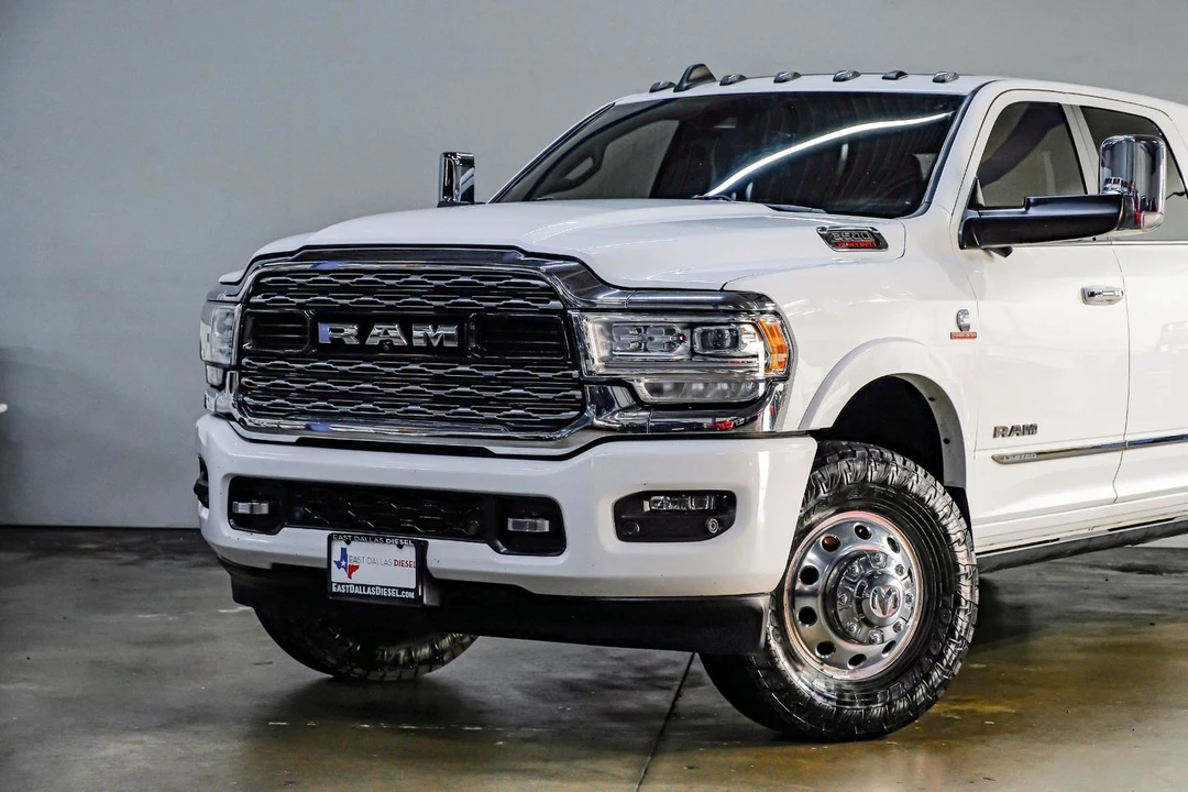 2020 Ram 3500 - Image 9 of 12