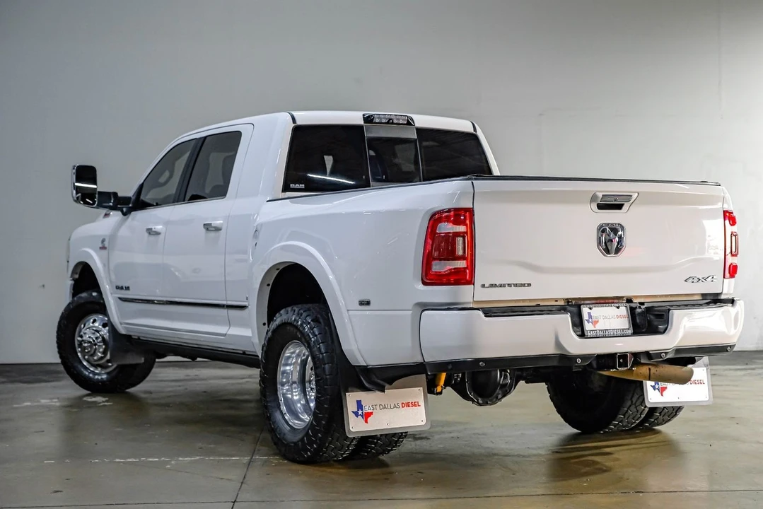 2020 Ram 3500 - Image 16 of 31