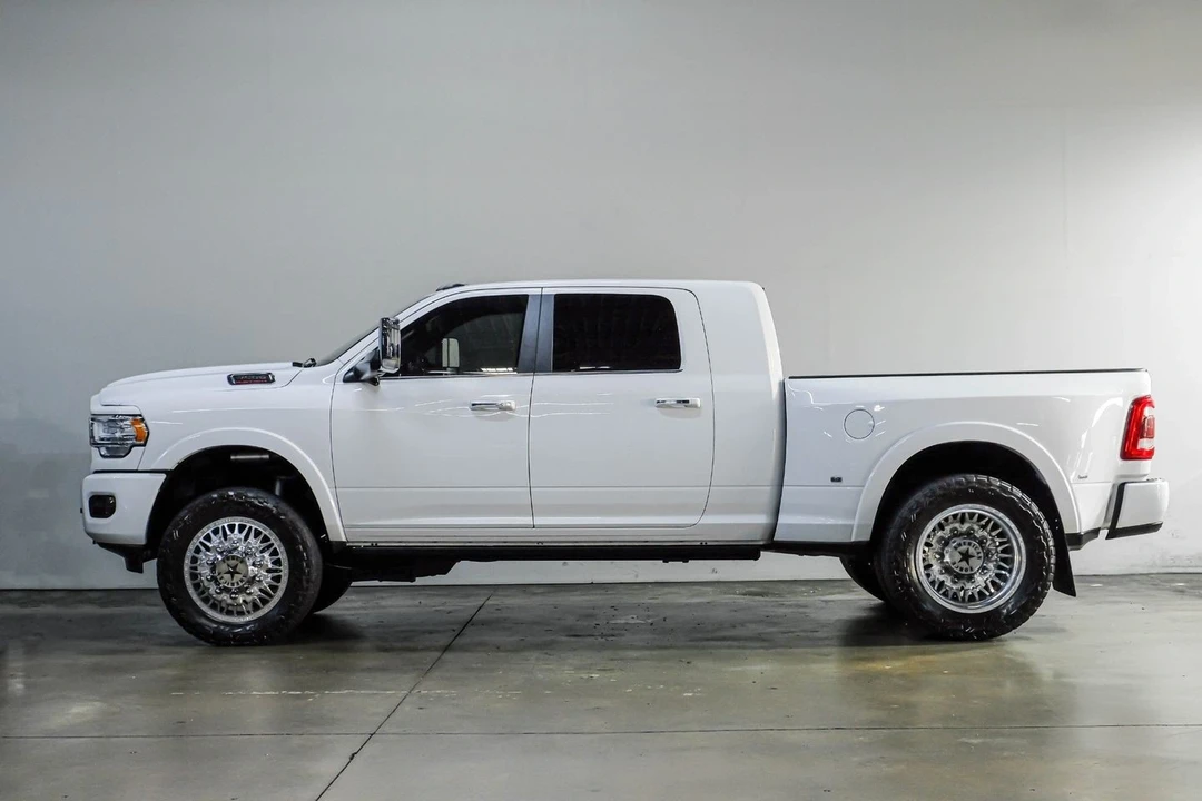2020 Ram 3500 - Image 16 of 21