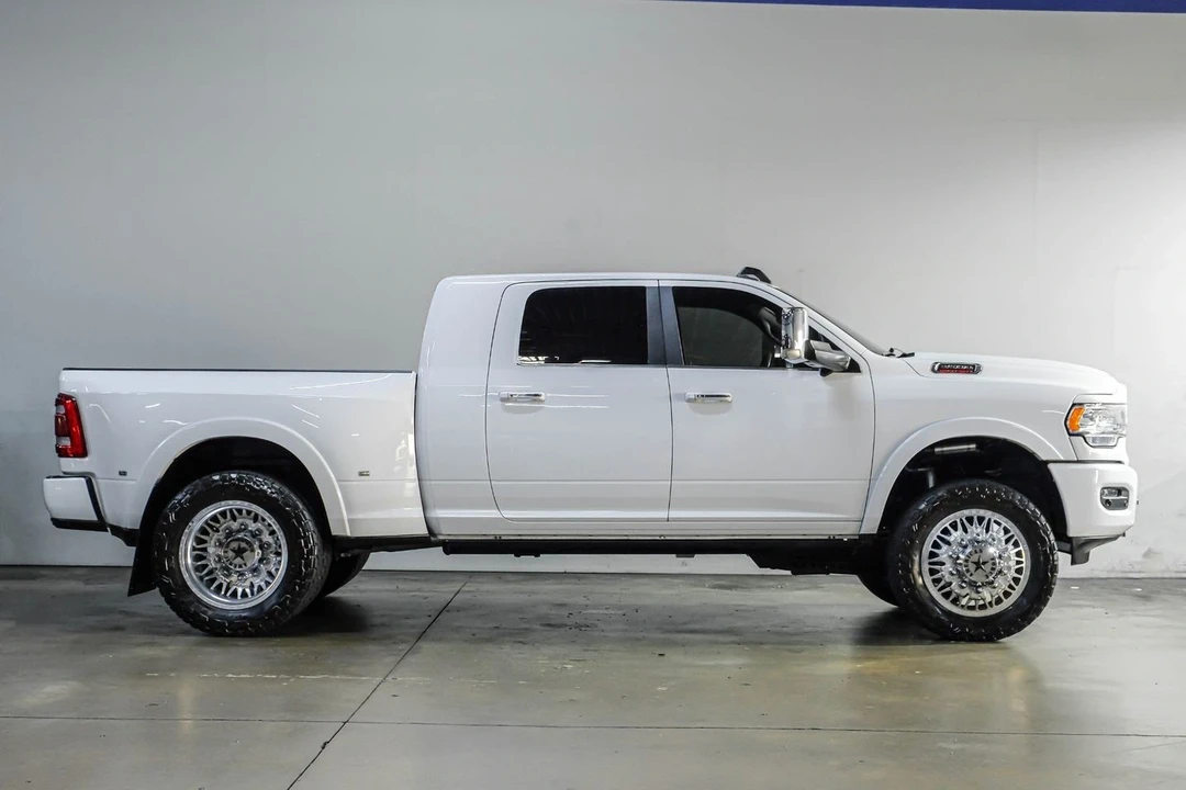 2020 Ram 3500 - Image 10 of 12