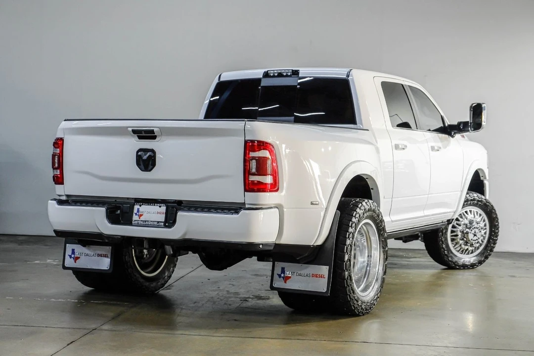 2020 Ram 3500 - Image 11 of 12
