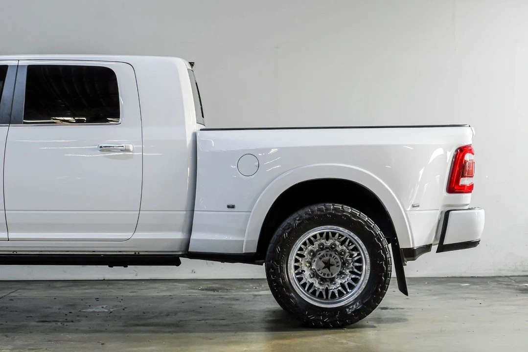 2020 Ram 3500 - Image 18 of 21