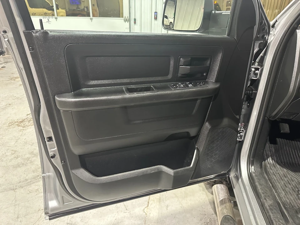 2020 Ram 3500 - Image 14 of 21