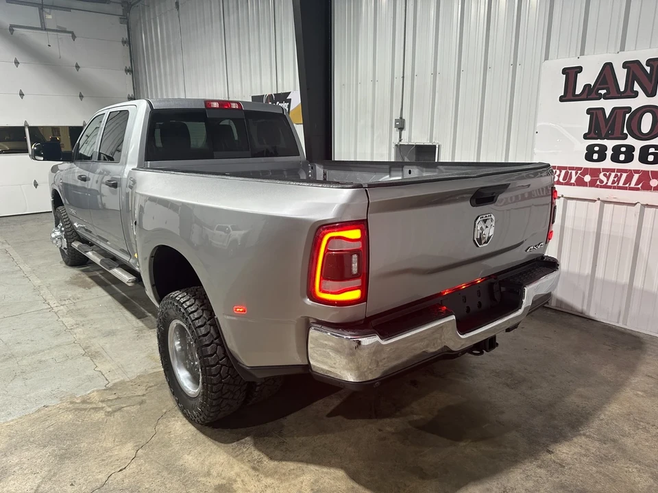 2020 Ram 3500 - Image 5 of 21