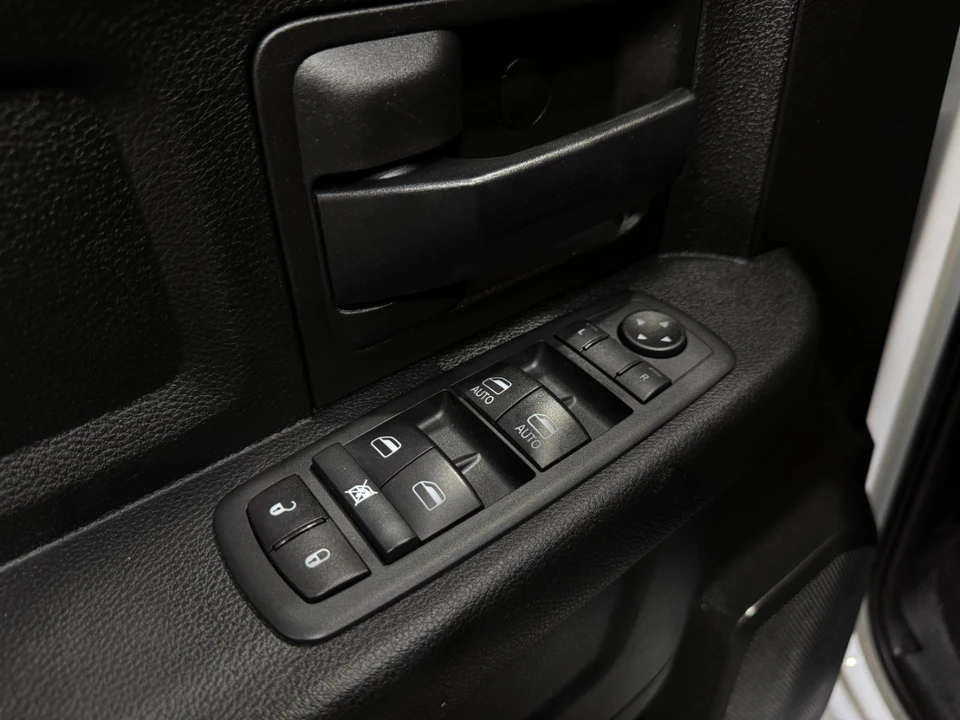 2020 Ram 3500 - Image 8 of 12