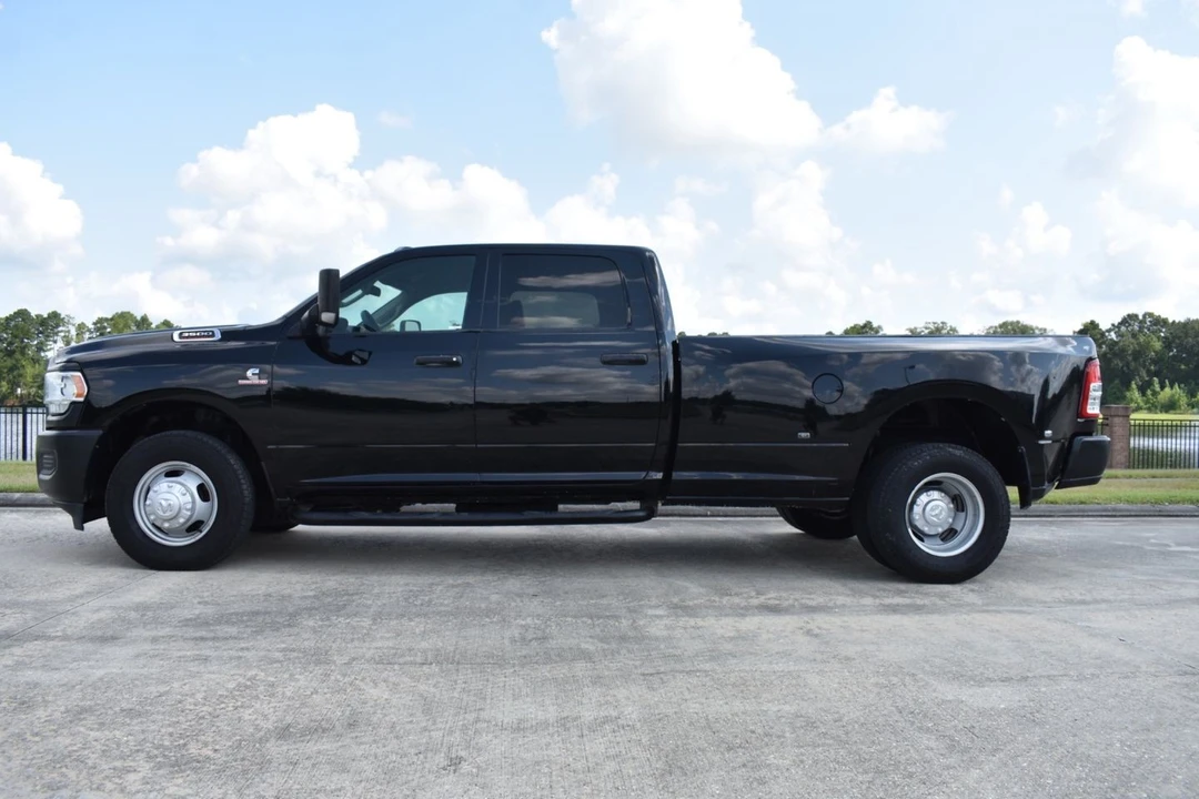 2020 Ram 3500 - Image 7 of 22