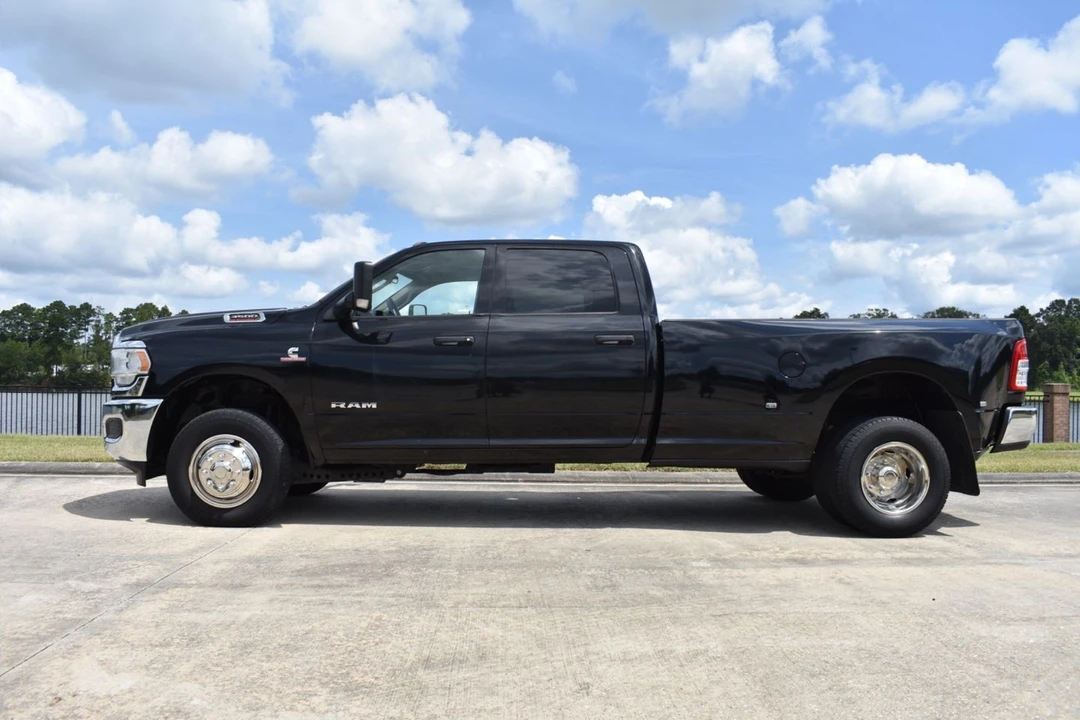 2020 Ram 3500 - Image 7 of 21