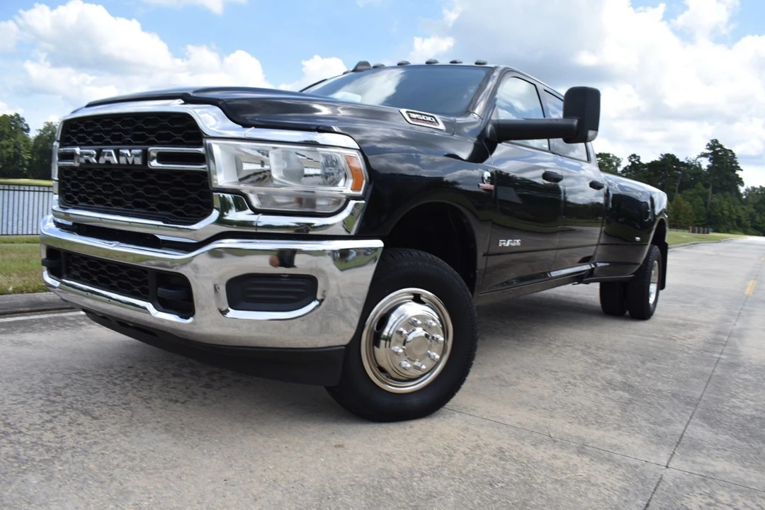 2020 Ram 3500 - Image 5 of 21