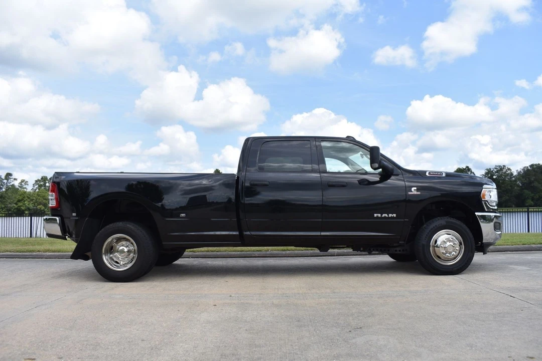 2020 Ram 3500 - Image 3 of 21