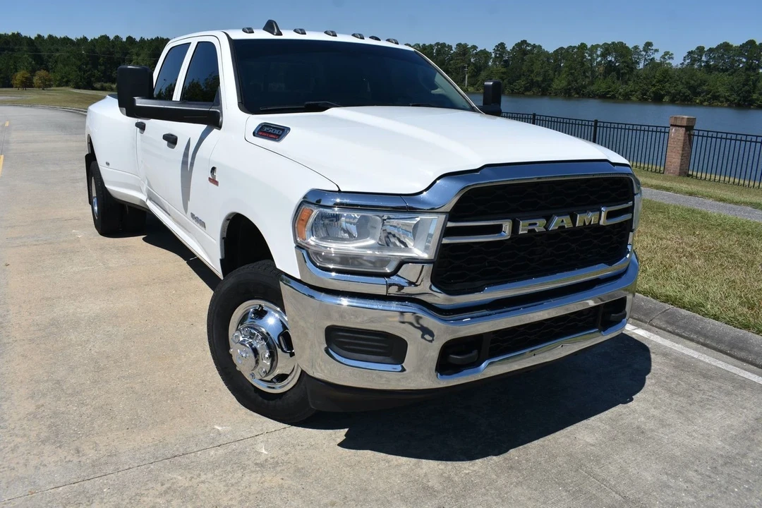 2020 Ram 3500 - Image 2 of 12